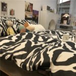 Zebra Pattern Bed Four-piece Set, Cotton Pure Cotton Duvet Cover, Black Three-piece Set - Image 2