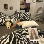 Zebra Pattern Bed Four-piece Set, Cotton Pure Cotton Duvet Cover, Black Three-piece Set - Image 3